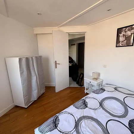 2 Dans Le Centre De Cogolin